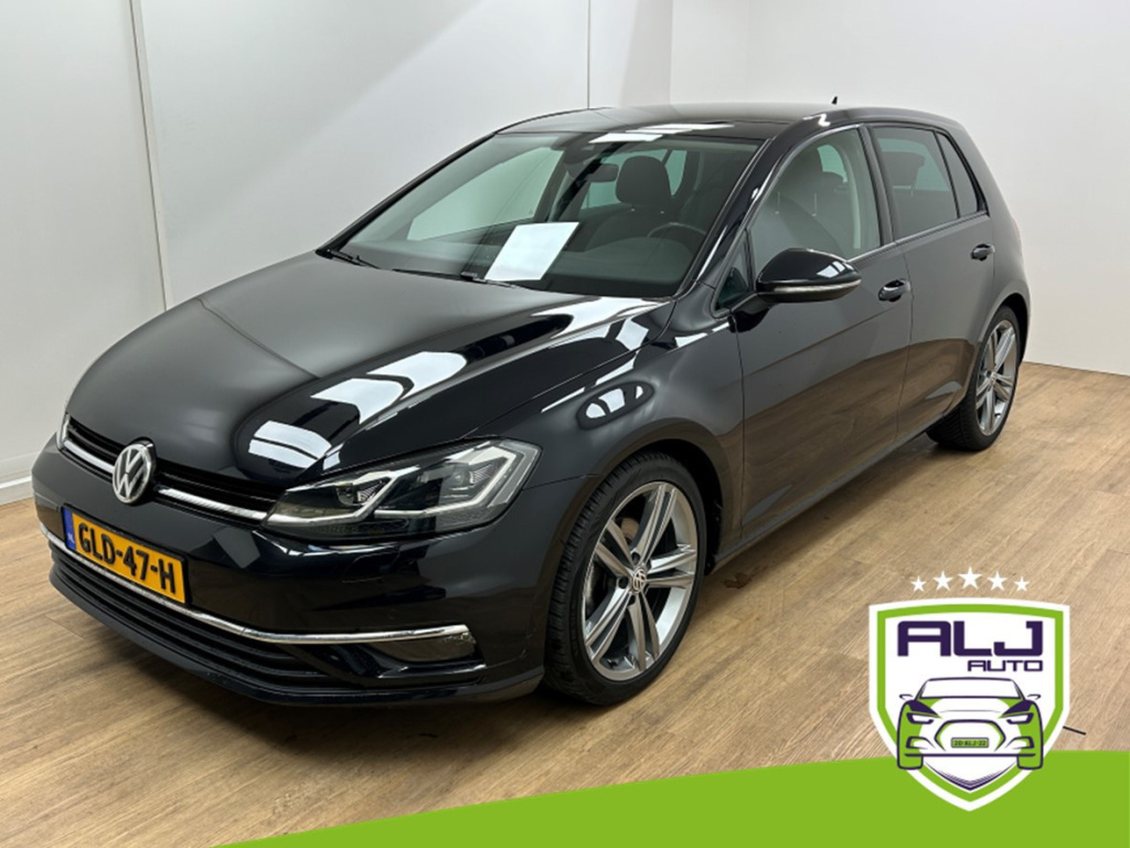 Volkswagen Golf occasion 1.4 tsi highline business r | zwart | tweedehands volkswagen golf | airco | cruise | carplay audio
