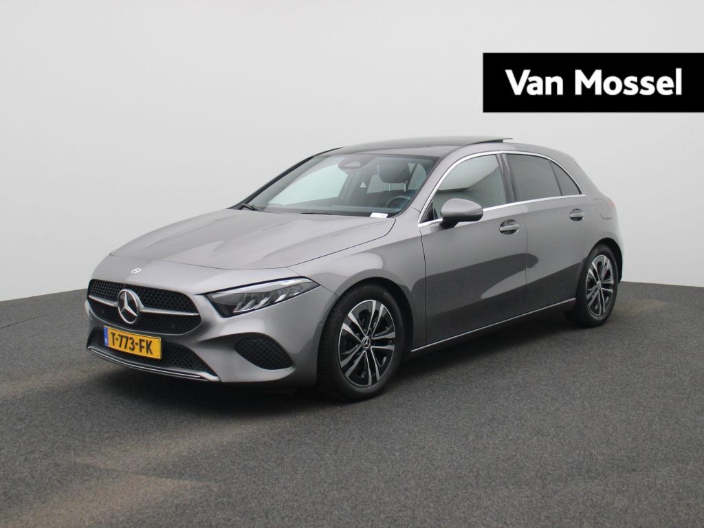 Mercedes-Benz A-Klasse 180 business line | automaat | panorama dak | leder | dab | navigatie | bluetooth | camera | stoel verwarming | cruise control | lichtmetalen velgen |