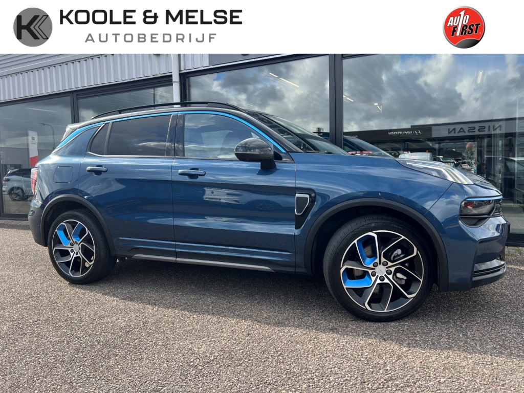 Lynk & Co 01 1.5 261pk phev 7dcth plug in hybrid , pano dak , 360gr camera , carplay adaptive cc