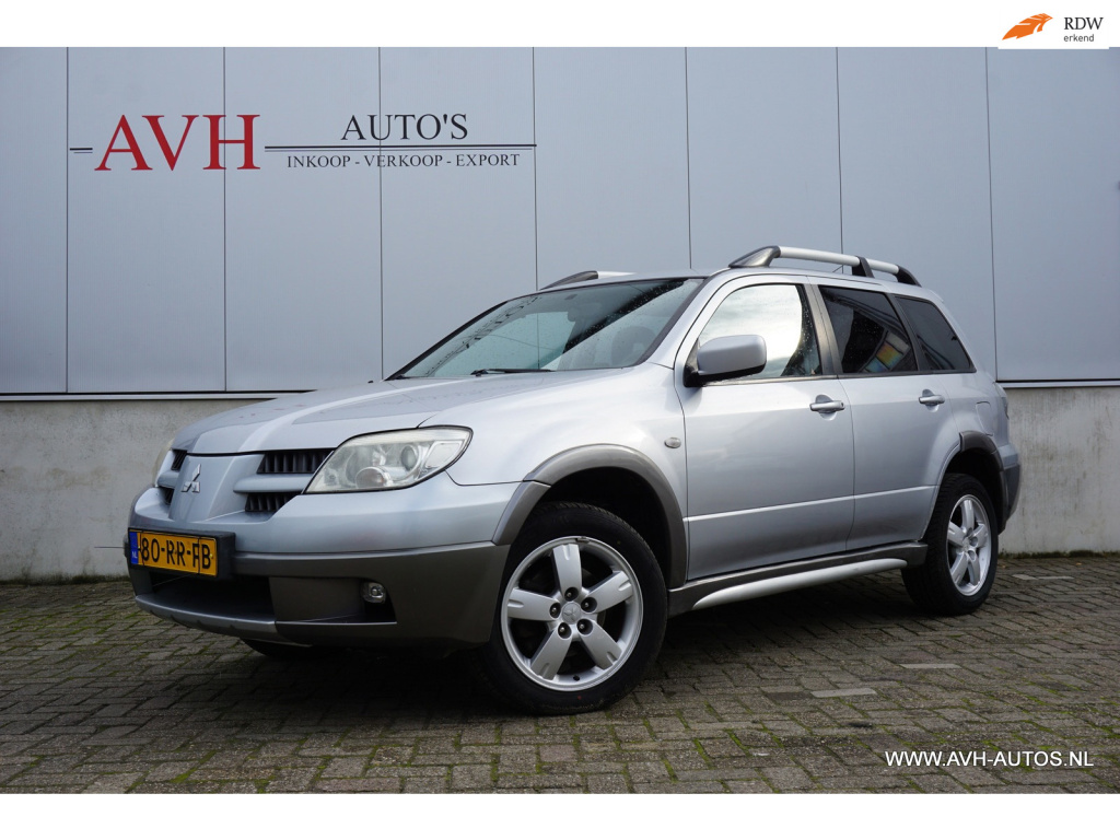 Mitsubishi Outlander 2.4 intense 4wd automaat