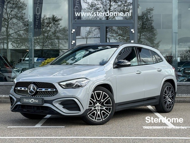 Mercedes-Benz Gla-klasse 200 business solution amg l panoramadak l mbux l multibeam led l keyless go l camera l wegklapbare trekhaak l night pakket l spiegel pakket l elektrisch bedienbare achterklep l smartphone integratie pakket l stoelverwarming l
