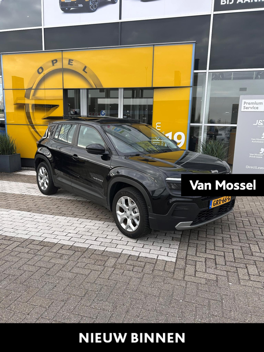 Jeep Avenger altitude 54 kwh | pano | elektr klep | lmv | navi | camera