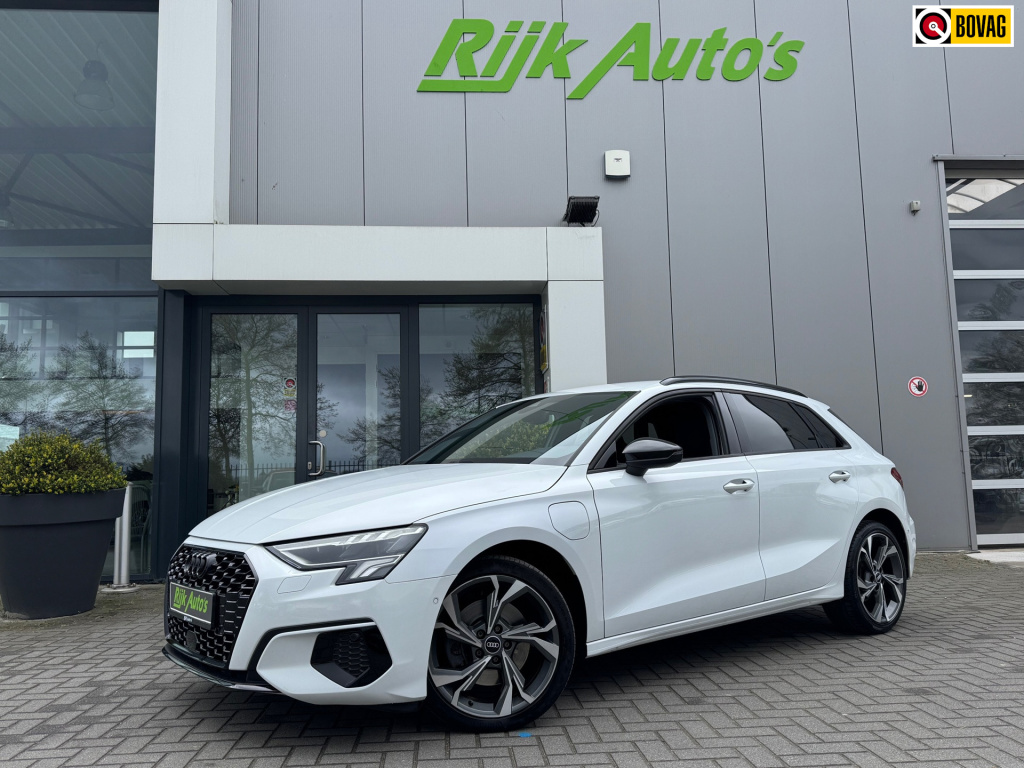 Audi A3 sportback 40 tfsi e * black pack * dealer onderhouden * stoelverwarming * matrix led