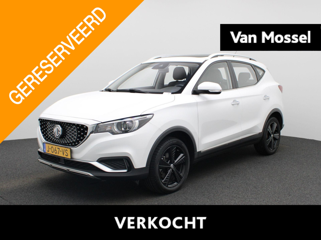 MG Zs Ev luxury 45 kwh | panoramadak | leder | navi | zwarte velgen | camera | carplay |