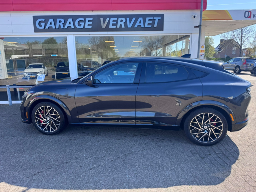 Ford Mustang Mach-e gt extended awd 98 kwh