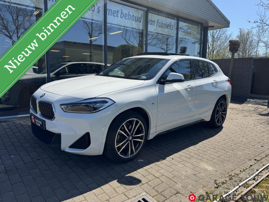 BMW X2 sdrive20i high executive m-sport *pano, hud*