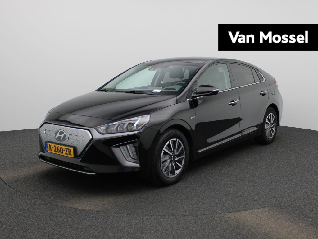 Hyundai Ioniq comfort ev 38 kwh | automaat | apple carplay/ android auto | camera | lane assist | stoelverwarming | navigatie | cruise control adaptief met stop&go | lmv |
