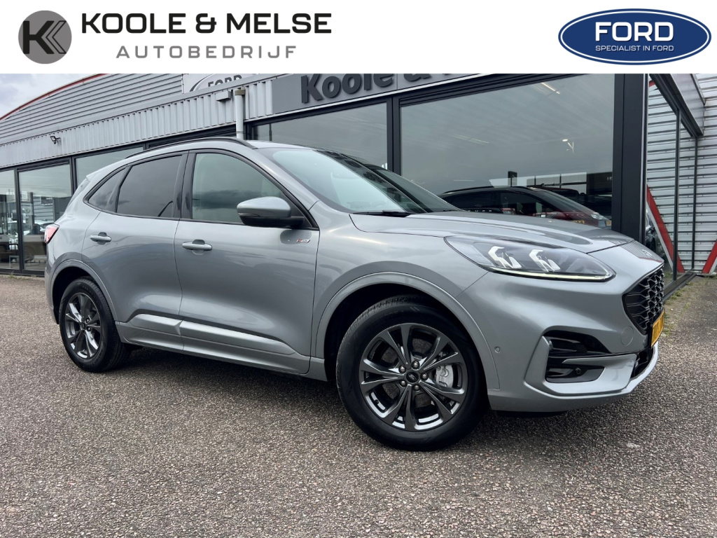 Ford Kuga 2.5 phev e-cvt 225pk st-line x ,adaptive cc , trekhaak , voorruitverwarming , stoel en stuurverwarming