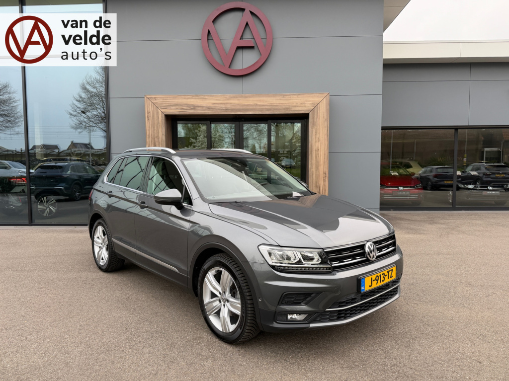 Volkswagen Tiguan 1.5 tsi act 150pk dsg highline | camera | virtual | trekhaak | keyless | elek. achterklep | carplay | rijklaar incl. 1 jaar bovag garantie