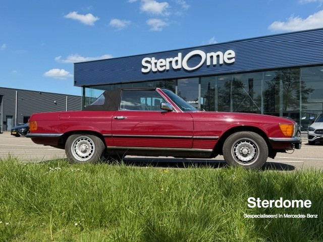 Mercedes-Benz Sl 280 sl roadster l leder l nieuwe soft top l hardtop l elektrische ramen l complete onderhoud historie radio l startblokkering l taxatie rapport aanwezig l