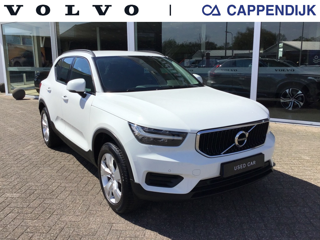 Volvo XC40 t4 190pk aut. momentum nieuwstaat i parkassist i navigatie i cru