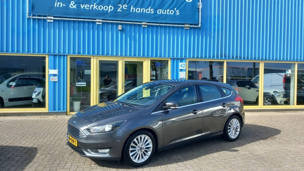 Ford Focus 1.0 titanium edition