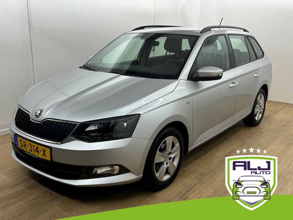 Skoda Fabia combi occasion 1.0 tsi clever | grijs | tweedehands skoda fabia | airco | cruise | stoelverwarming | trekhaak