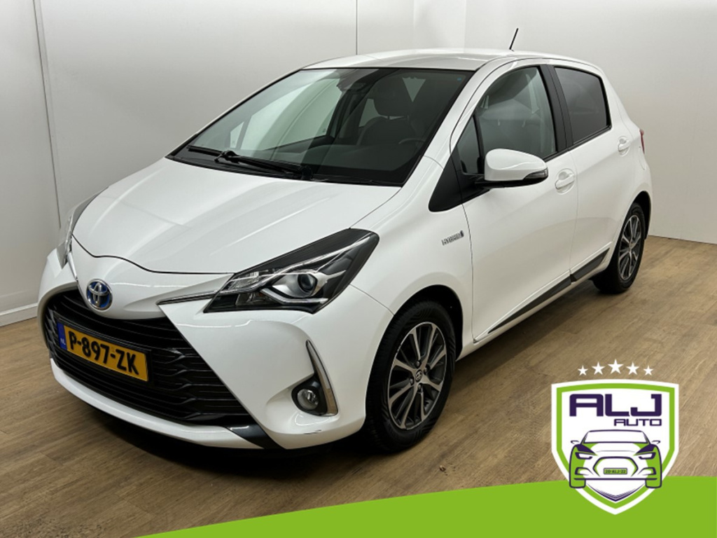 Toyota Yaris occasion 1.5 hybrid dynamic | wit | tweedehands toyota yaris | airco | bluetooth | stoelverwarming | hybride