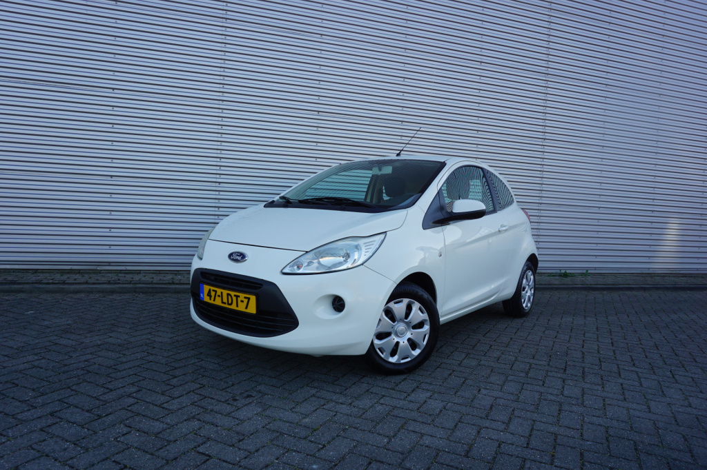 Ford KA 1.2 cool&sound airco / elektr. ramen / nap / apk t/m 04-2027