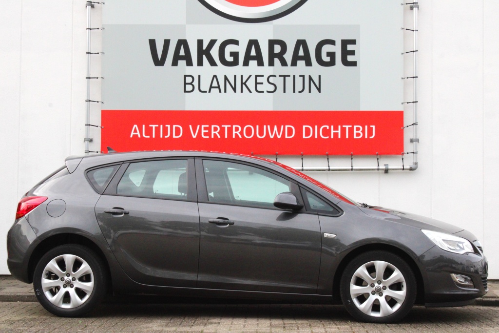 Opel Astra van 1e eigenaar 1.4 turbo edition