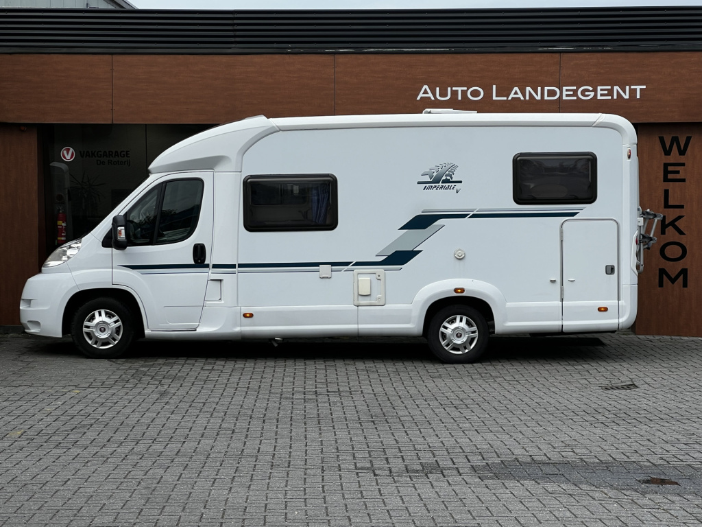 Weinsberg Onbekend r49 x250/2 | camera | groot bed | radio | luifel