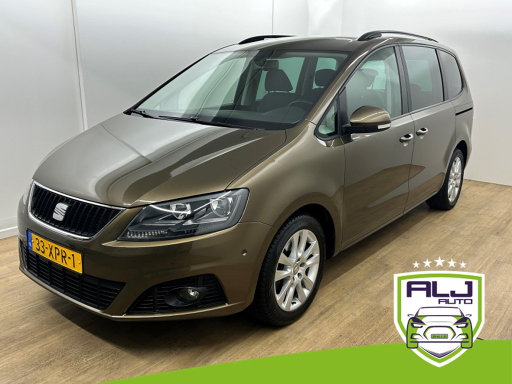 Seat Alhambra occasion 1.4 tsi style | bruin | tweedehands seat alhambra | airco | trekhaak | bluetooth audio | cruisecontrol