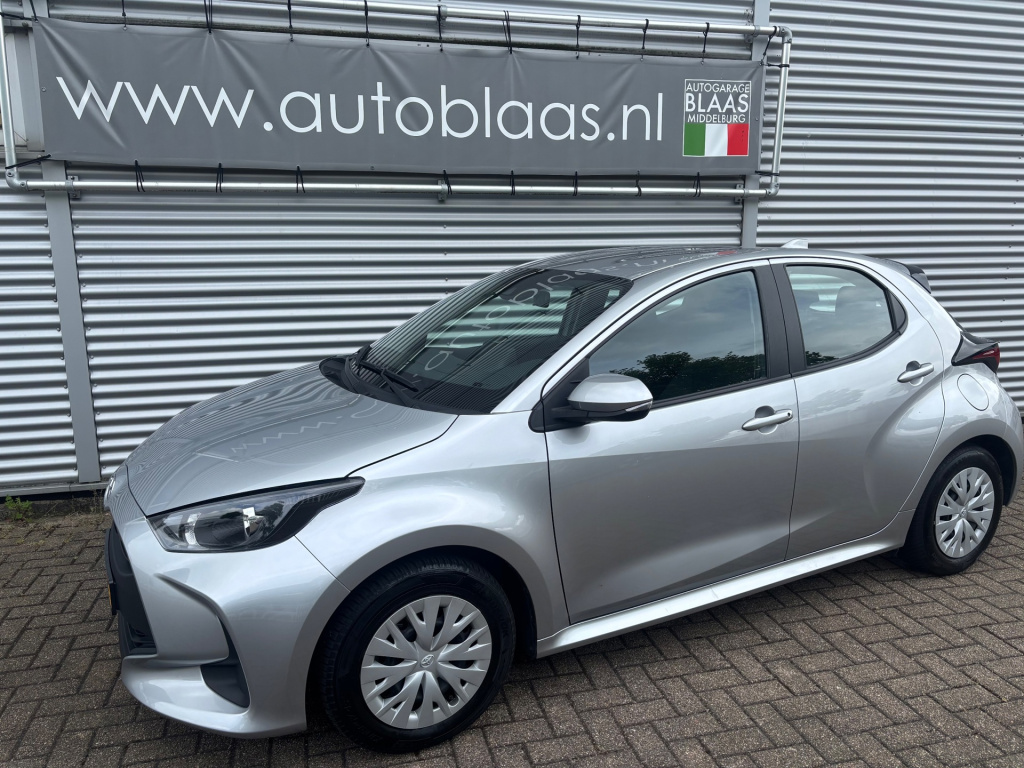 Toyota Yaris 1.5 hybrid 115 active