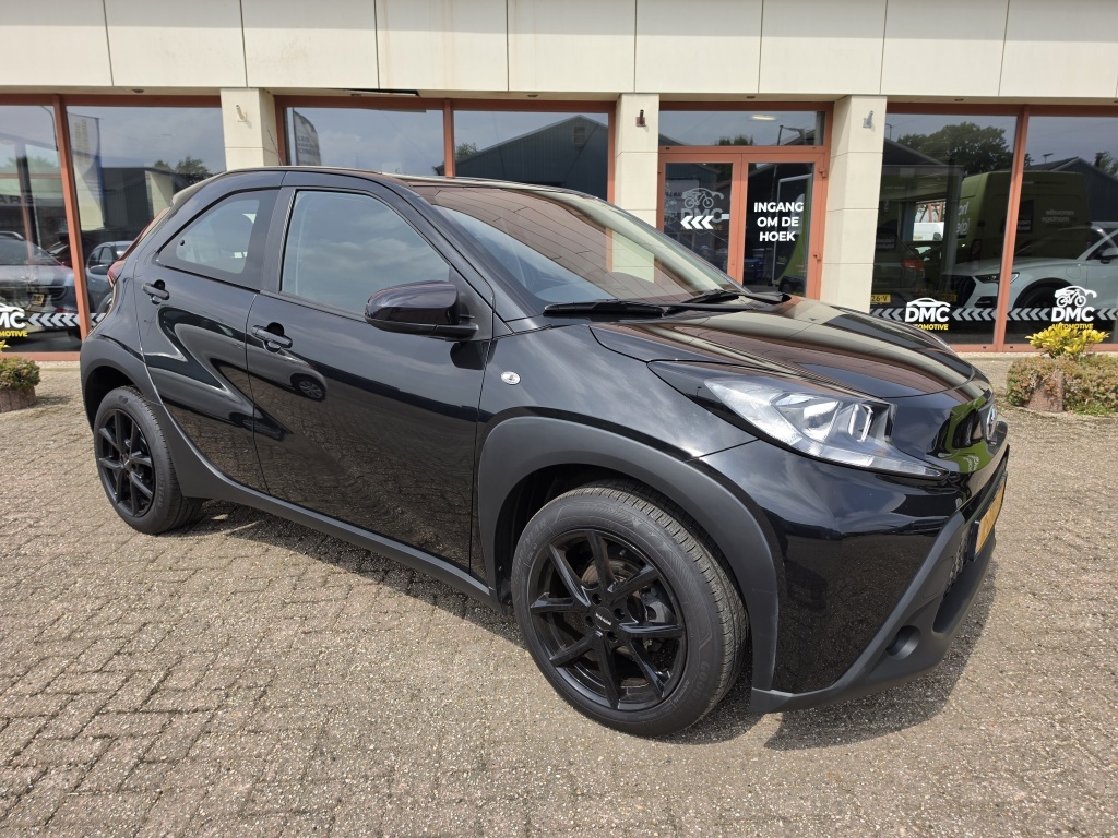 Toyota Aygo x 1.0 vvt-i mt play | 2022 | airco | acc | lm velgen