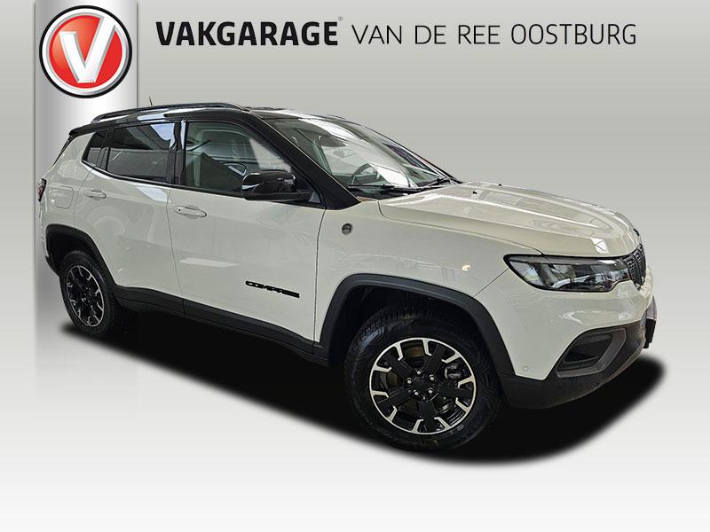 Jeep Compass 4xe 240 plug-in hybrid electric trailhawk
