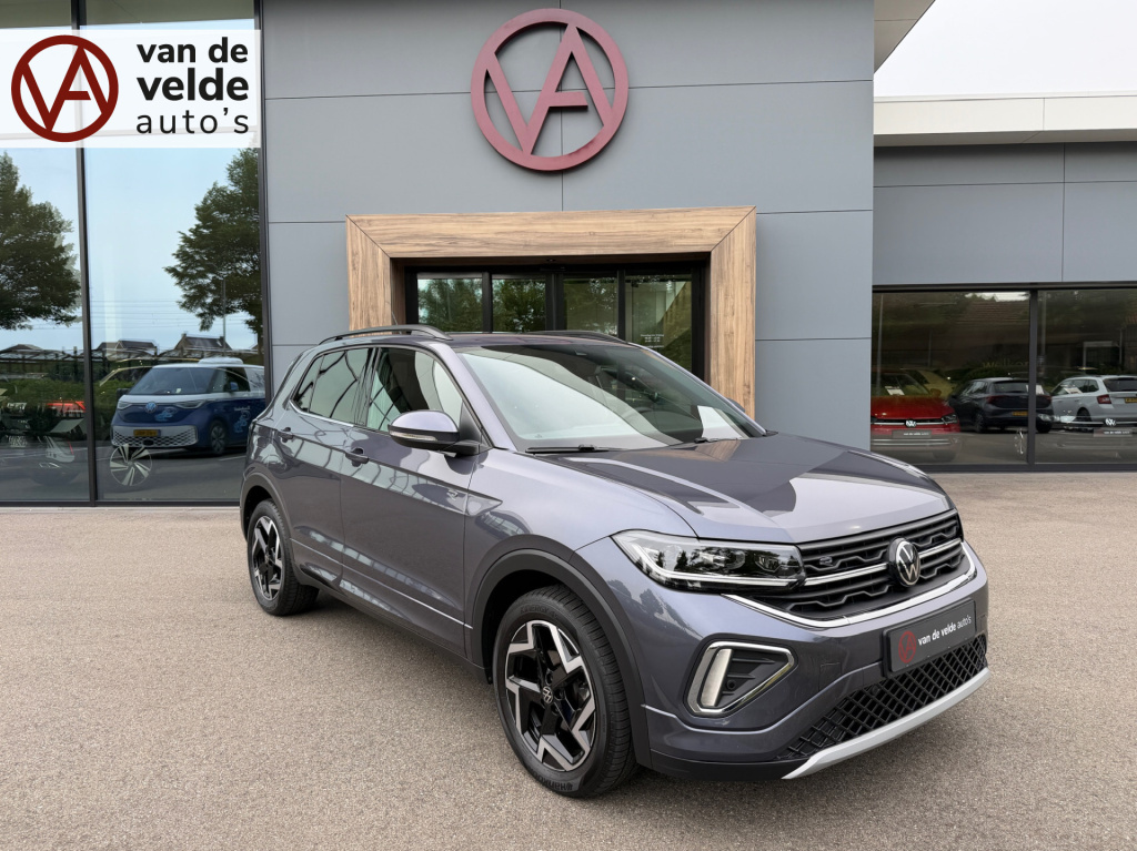Volkswagen T-cross 1.5 tsi 150pk dsg r-line | camera | trekhaak | navi | iq light | rijklaar incl. garantie