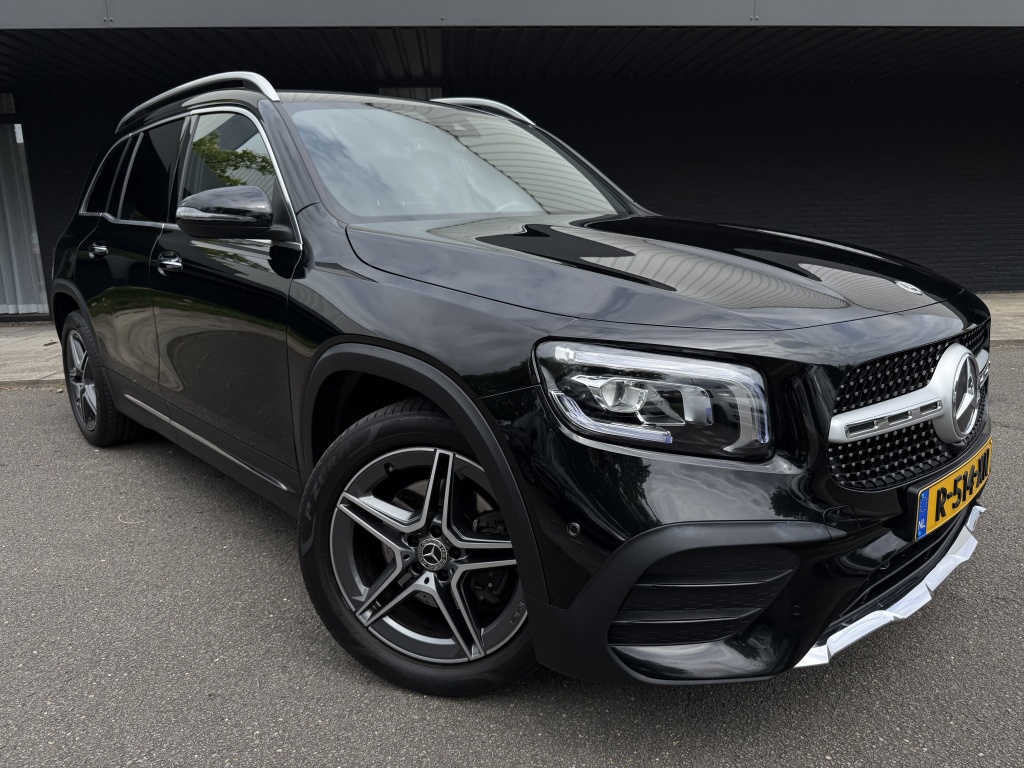 Mercedes-Benz Glb 180 amg line - 7 persoons - origineel nl -