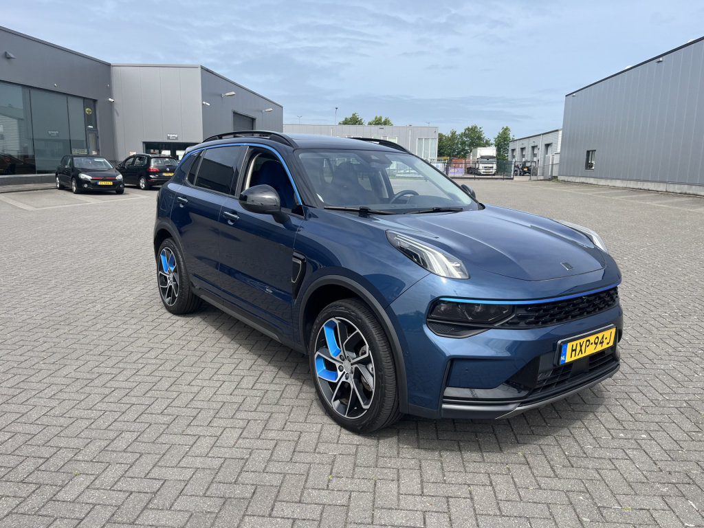 Lynk & Co 01 1.5 262 pk phev navi 360gr schuifdak 1e eigenaar