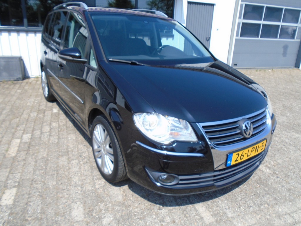 Volkswagen Touran 1.4 tsi highline