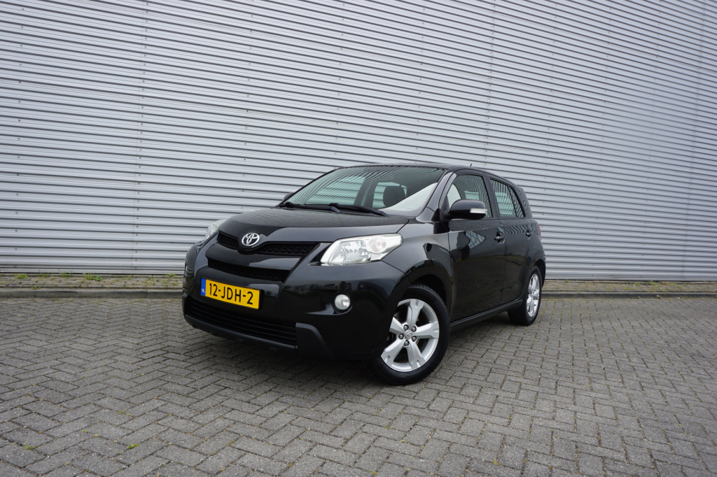 Toyota Urban Cruiser 1.3 vvt-i aspiration airco / elektr. ramen / trekhaak / lm velgen / nap
