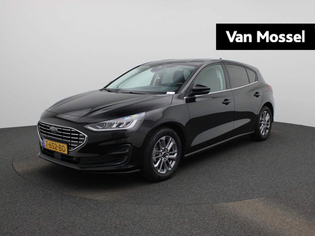 Ford Focus 1.0 ecoboost hybrid titanium | climate control | cruise control | navigatie | parkeersensoren v + a | lichtmetalen velgen | apple carplay/ android auto |
