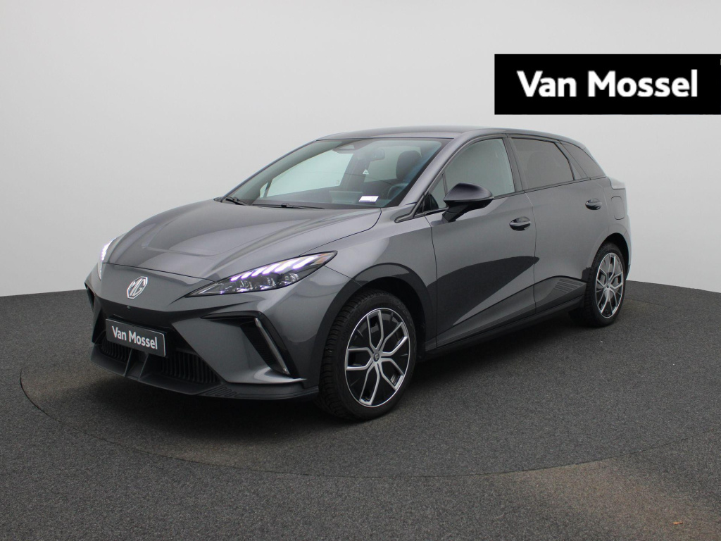 MG Mg4 64 kwh luxury | apple carplay/android auto | navigatie | parkeersensoren & camera | elektrische stoelen | all-season banden