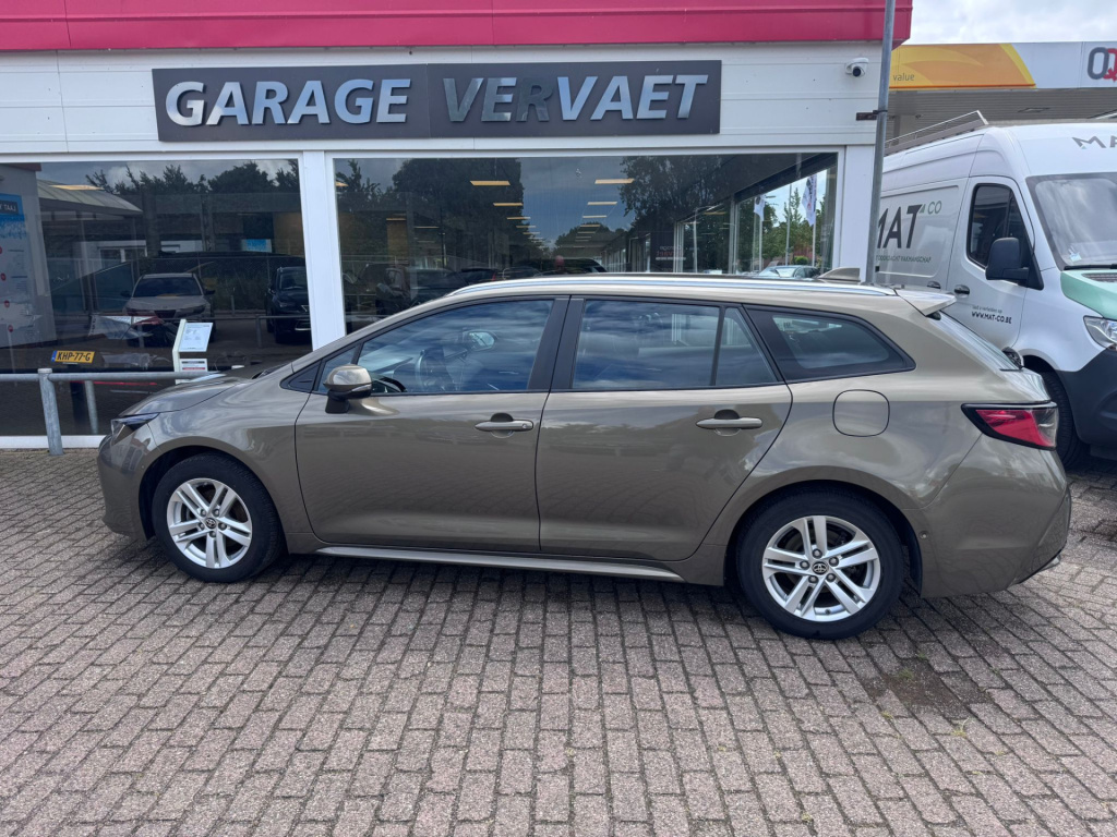 Toyota Corolla Touring Sports 1.8 hybrid business