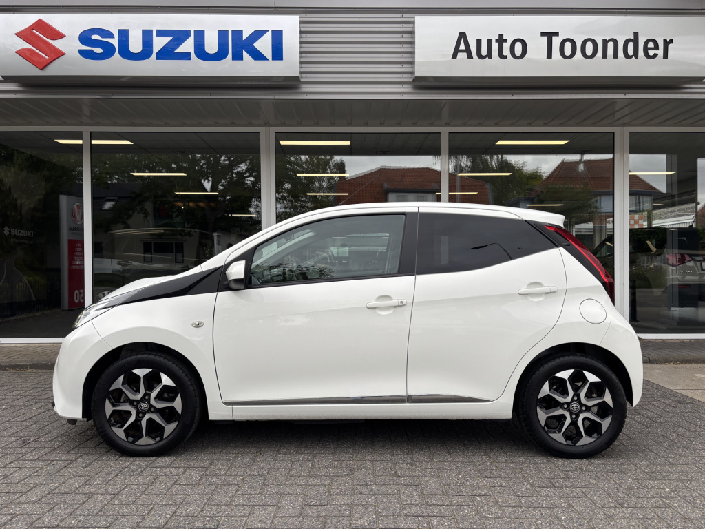Toyota Aygo 1.0 vvti x-joy/camera/carplay/climate-control