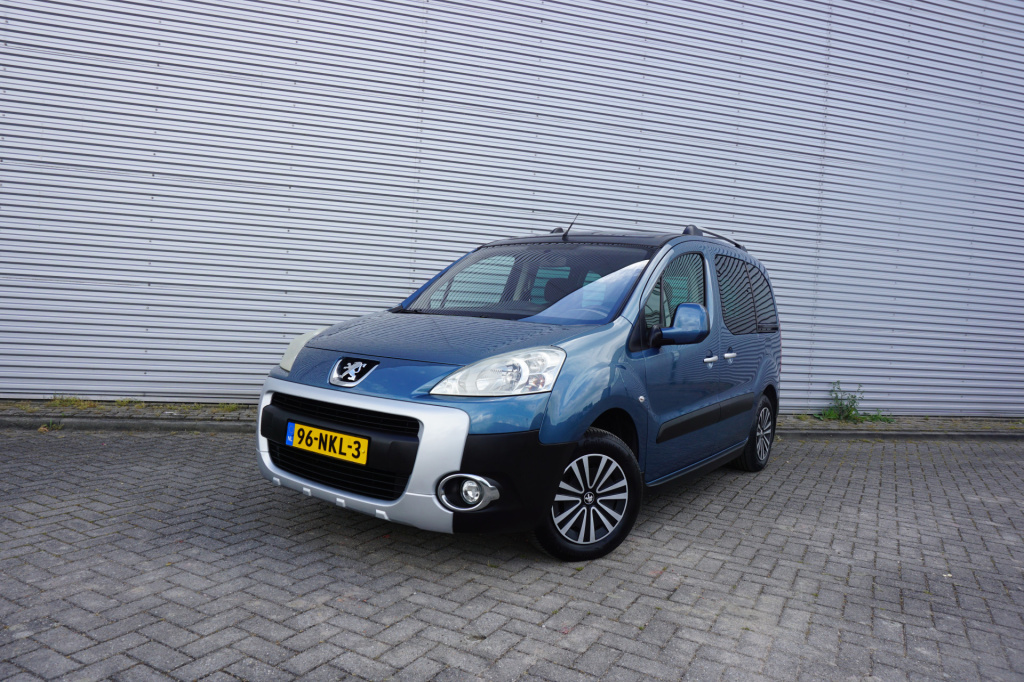 Peugeot Partner tepee 1.6 outdoor climate / pano / parkeers. / dubbele schuifdeur / trekhaak / elektr. ramen / nap