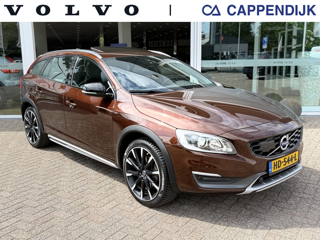 Volvo V60 cross country t5 245pk summum| opendak| trekhaak| adap.cruise| camera| leder