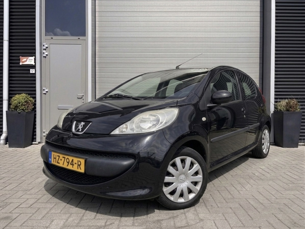 Peugeot 107 1.0-12v xr/airco/5 deurs/metallic/leuke auto/