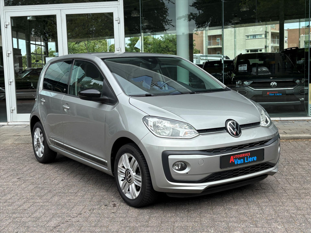 Volkswagen UP! 1.0 60pk up! beats| camera|stoelverwarming|climate|rijklaarprijs incl garantie