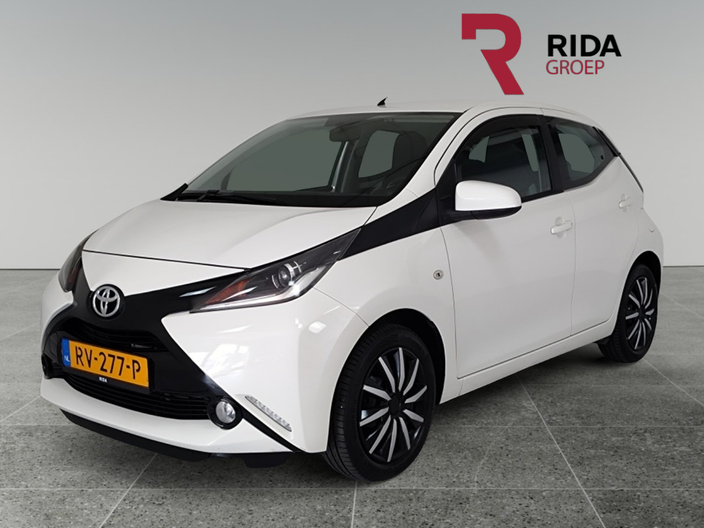 Toyota Aygo 1.0 vvt-i x-play|afneembare trekhaak|cruise control