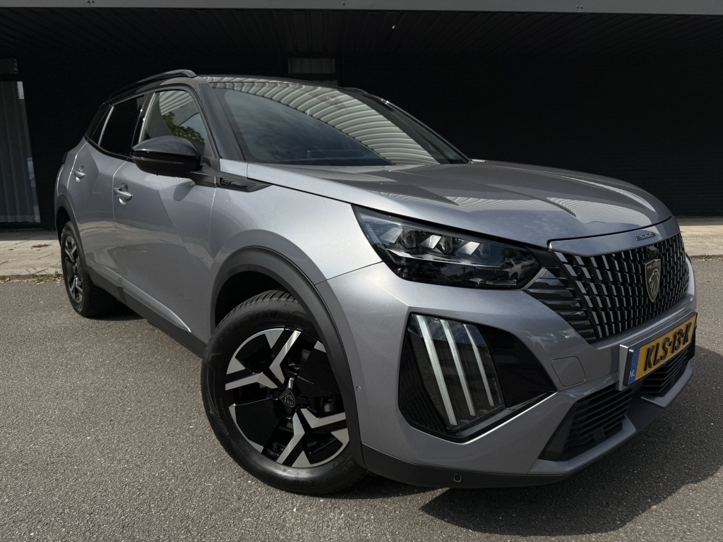 Peugeot 2008 1.2 hybrid 136 gt