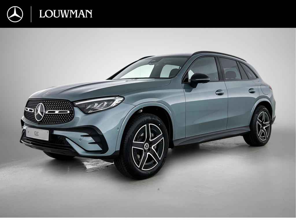 Mercedes-Benz Glc 300e 4matic business solution amg | advanced plus pakket | nightpakket | trekhaak | middenconsole metaalstructuur | 19” vijfspaaks lichtmetalen amg-velgen | 	urban guard plus | warmtewerend, donkergetint glas |