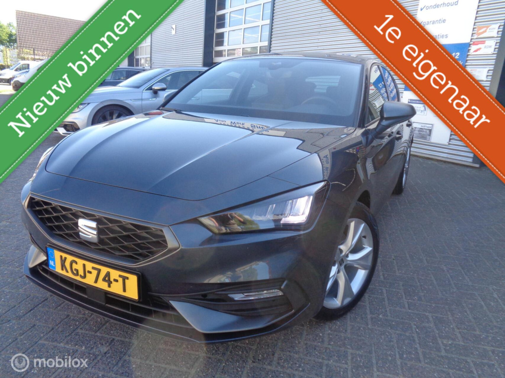 Seat Leon 1.0 tsi fr 81kw airco/lm velgen/full led/dig dash/sfeer pak/navigatie/apple carplay/zwarte hemel/pdc/1 st eig