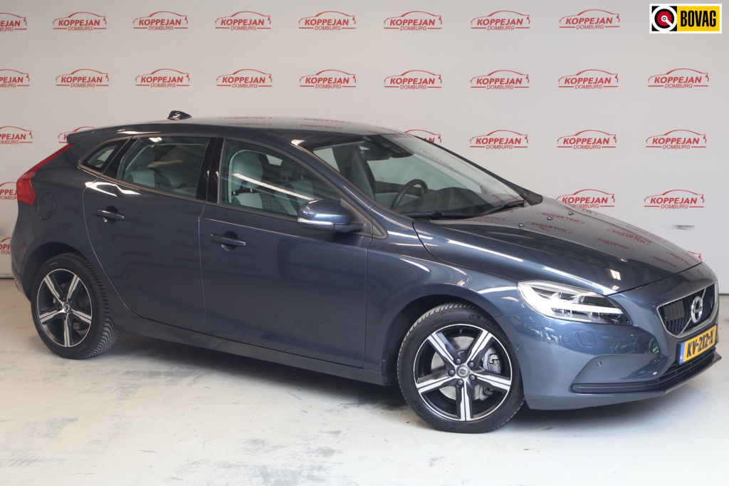 Volvo V40 1.5 t2 nordic+ nl auto, winterpakket, camera, parkeerassist, blis