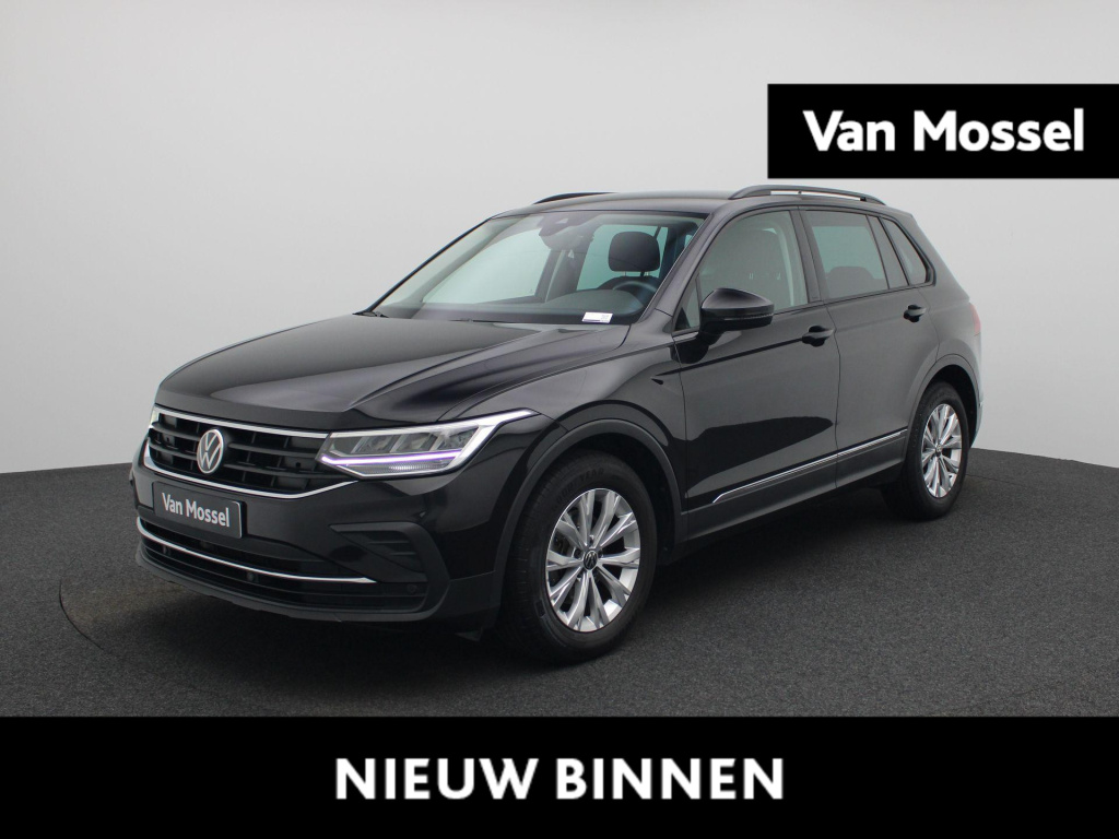 Volkswagen Tiguan 1.5 tsi life | automaat | lmv | climate control | camera | stoel/stuur verwarming | navigatie | bluetooth | adaptive cruise | parkeer sensoren | apple carplay | virtual cockpit | trekhaak