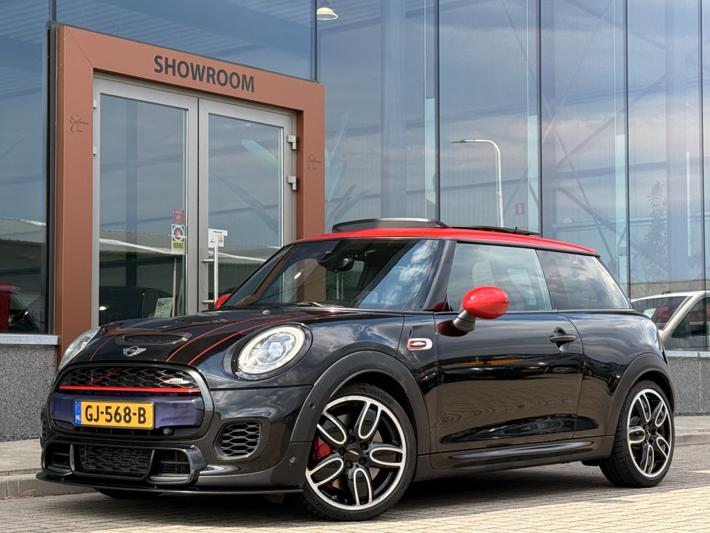 Mini 3-deurs 2.0 john cooper works s 232pk | acc | pano | head-up | harman / kardon | jcw pro | stoelverwarming |