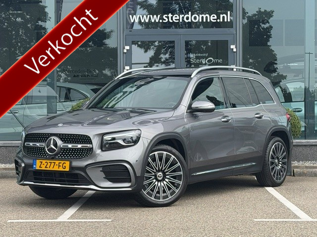 Mercedes-Benz Glb 200 amg line premium plus l panoramadak l mbux l multibeam led l 360 gr camera l wegklapbare trekhaak l keyless go l sfeerverlichting l memory l stoelverwarming burmester l elektrisch bedienbare achterklep l automatische a...