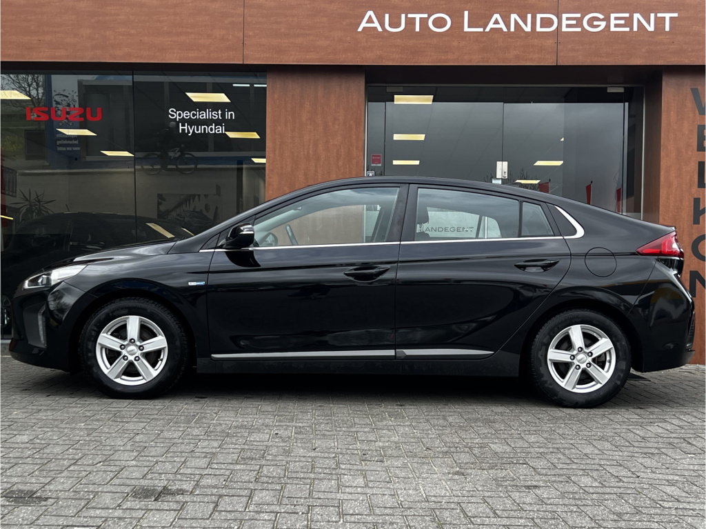 Hyundai Ioniq 1.6 gdi comfort | cruise control | carplay | automaat | afneembare trekhaak | climate control | bt | dab radio
