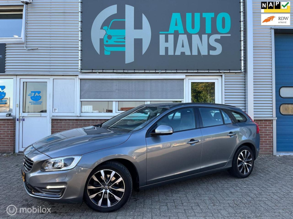 Volvo V60 1.5 t3 polar+ dynamic | orig. nl | leder | trekhaak