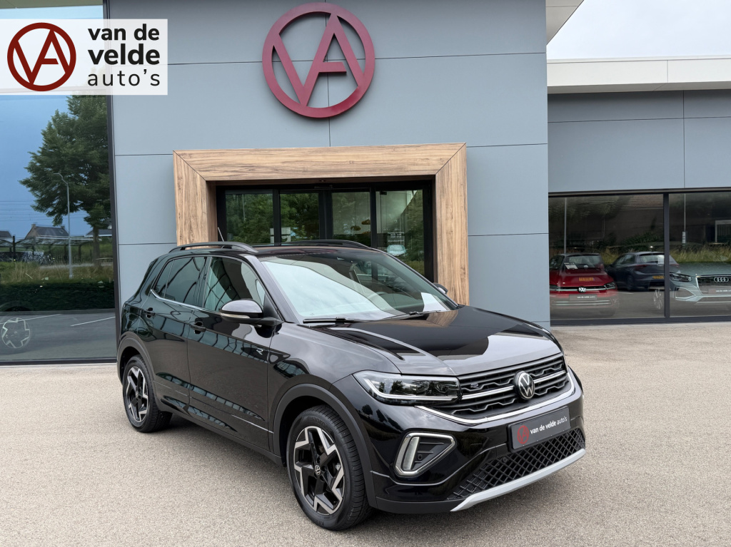 Volkswagen T-cross 1.5 tsi 150pk dsg r-line | camera | trekhaak | navi | iq light | rijklaar incl. garantie