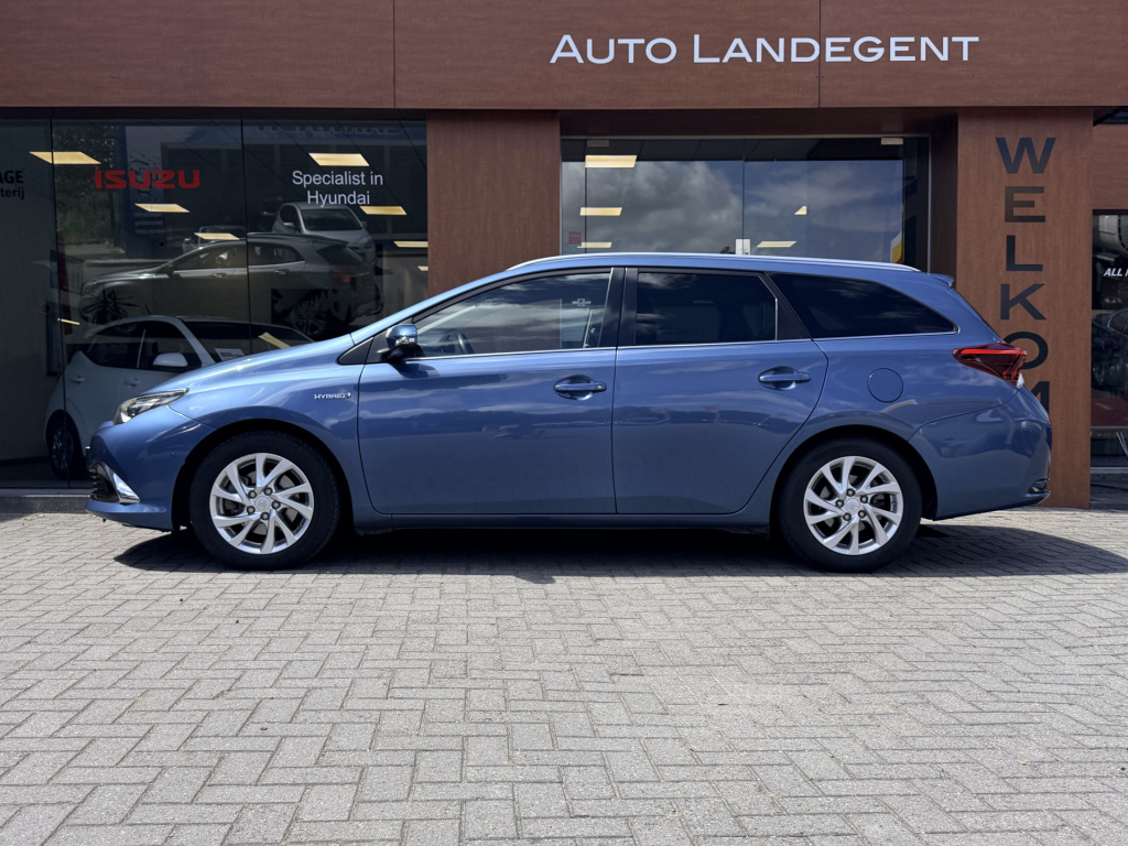 Toyota Auris touring sports 1.8 hybrid lease pro